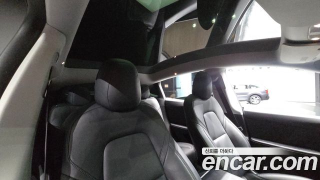 Tesla Model Y Long Range AWD 2021 — фото 23