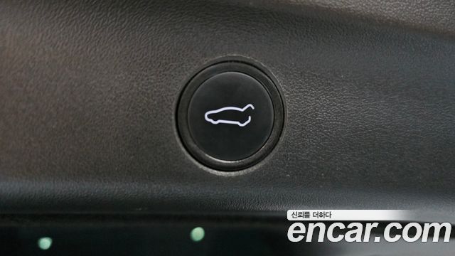 Tesla Model Y Long Range AWD 2021 — фото 24