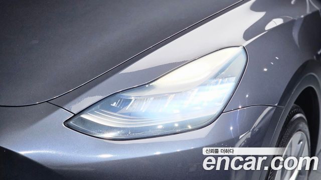 Tesla Model Y Long Range AWD 2021 — фото 28