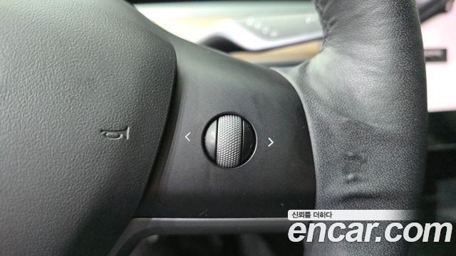 Tesla Model Y Long Range AWD 2021 — фото 34