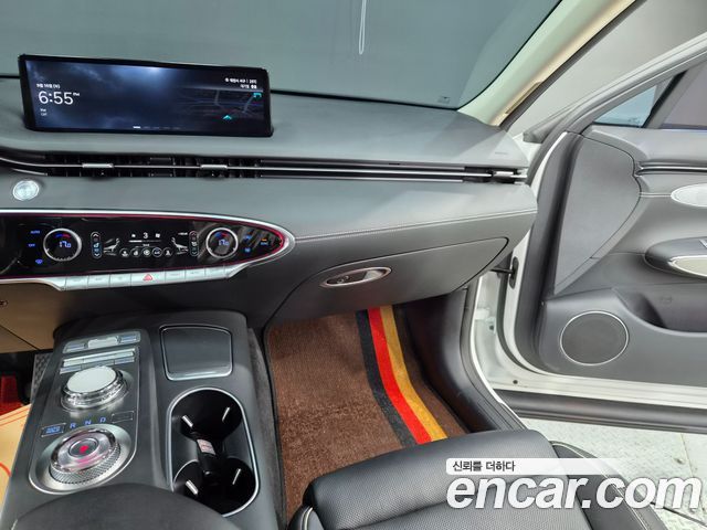 Genesis Electrified (GV70) e-AWD 2022 — фото 16