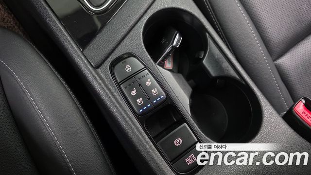 Kia Niro 1.6 HEV Signature 2022 — фото 19