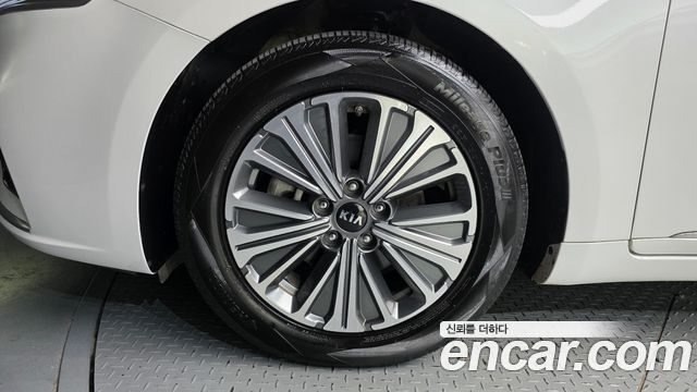 Kia K7 Hybrid Noblesse Special 2019 — фото 5