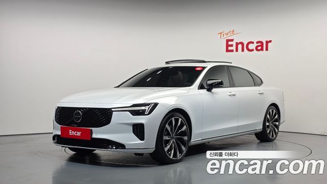 Volvo S90 B5 Ultra Dark