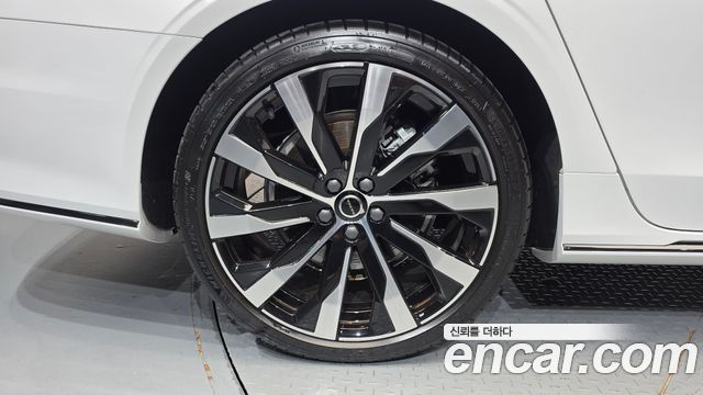Volvo S90 B5 Ultra Dark 2026 — фото 21