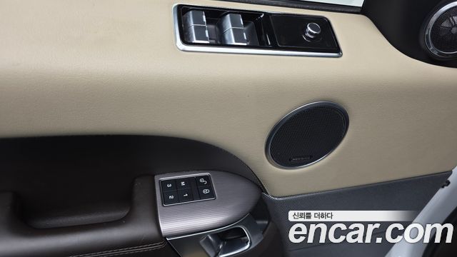 Land Rover Range Rover Sport (II) 3.0 SDV6 HSE Dynamic 2018 — фото 11
