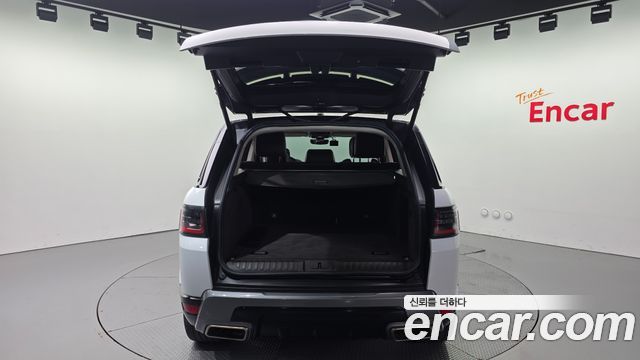 Land Rover Range Rover Sport (II) 3.0 SDV6 HSE Dynamic 2018 — фото 18