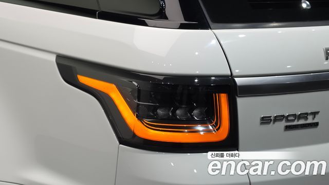 Land Rover Range Rover Sport (II) 3.0 SDV6 HSE Dynamic 2018 — фото 23