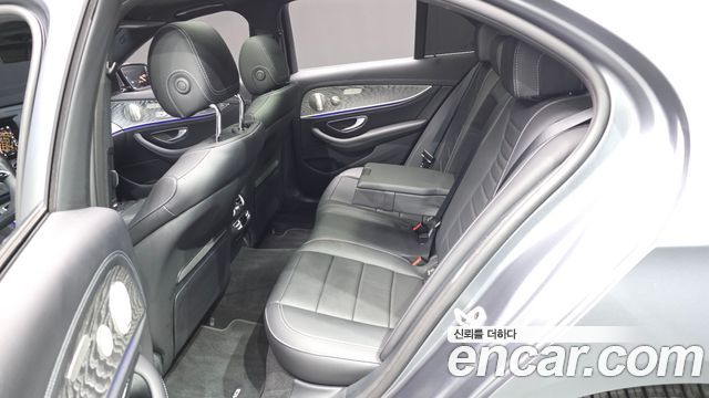 Mercedes-Benz E-Class (W213) E350 4MATIC AMG Line 2022 — фото 16