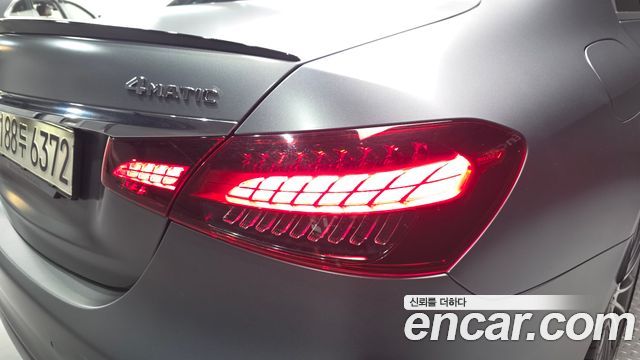 Mercedes-Benz E-Class (W213) E350 4MATIC AMG Line 2022 — фото 29