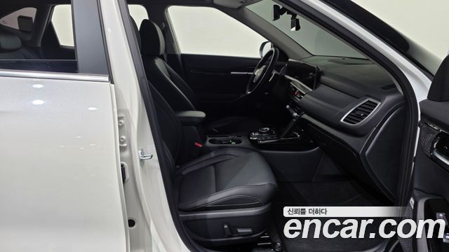 Kia Seltos Gasoline 1.6 Turbo 4WD Gravity 2024 — фото 11