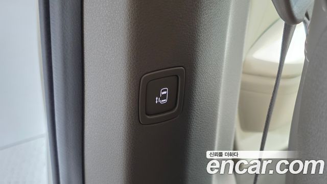 Kia Carnival (IV) Gasoline 7-Seater Hi-Limousine Signature 2023 — фото 12