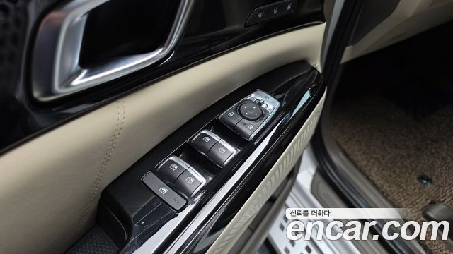 Kia Carnival (IV) Gasoline 7-Seater Hi-Limousine Signature 2023 — фото 35