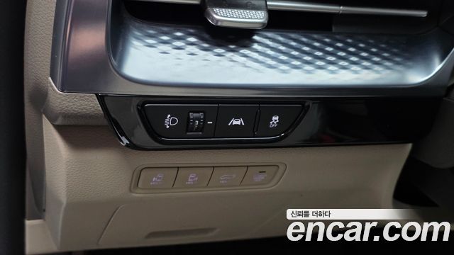 Kia Carnival (IV) Gasoline 7-Seater Hi-Limousine Signature 2023 — фото 39