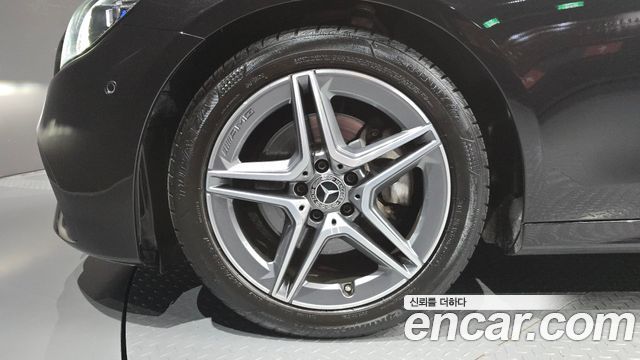 Mercedes-Benz E-Class (W213) E250 AMG Line 2023 — фото 5