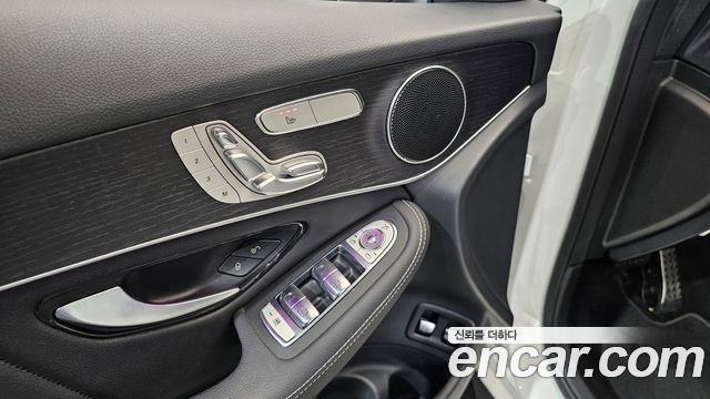Mercedes-Benz GLC-Class (X253) GLC300e 4MATIC Coupe 2021 — фото 27