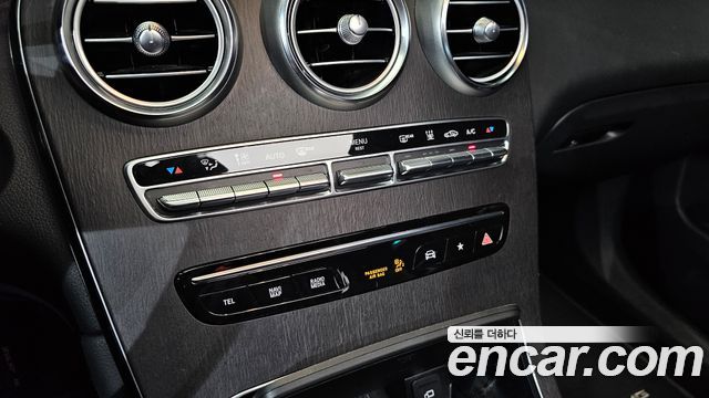 Mercedes-Benz GLC-Class (X253) GLC300e 4MATIC Coupe 2021 — фото 33