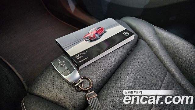 Mercedes-Benz GLC-Class (X253) GLC300e 4MATIC Coupe 2021 — фото 36