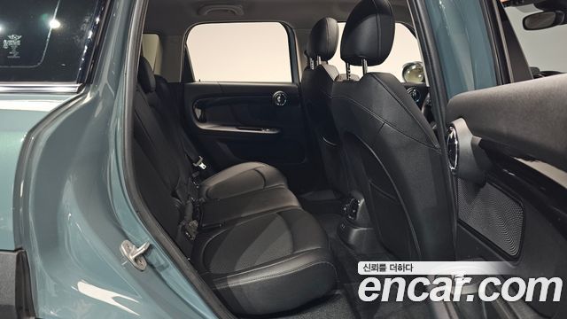 MINI Cooper Countryman Classic Plus Launch Pack 2nd Gen 2023 — фото 11