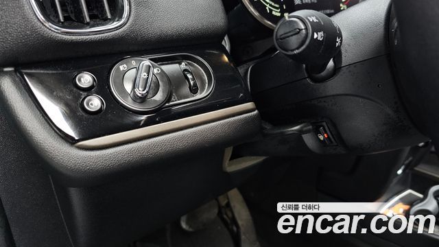MINI Cooper Countryman Classic Plus Launch Pack 2nd Gen 2023 — фото 14