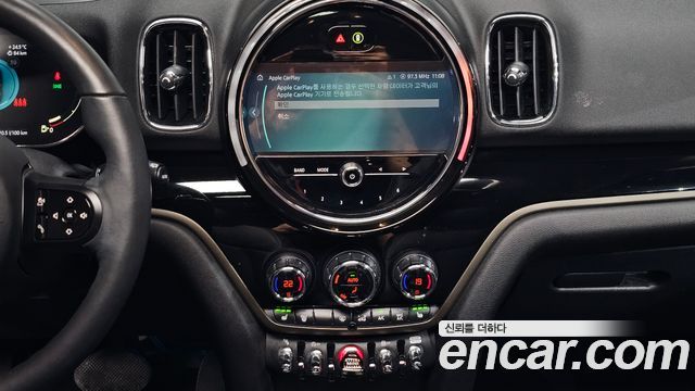 MINI Cooper Countryman Classic Plus Launch Pack 2nd Gen 2023 — фото 17
