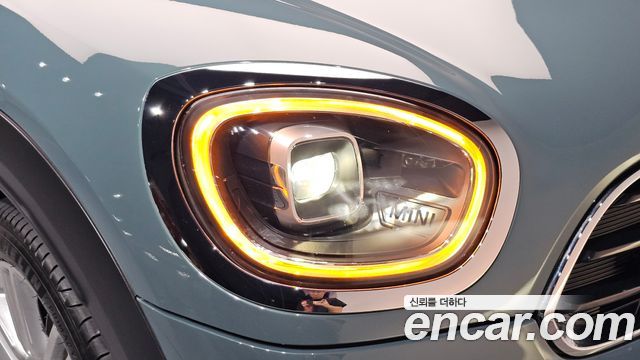 MINI Cooper Countryman Classic Plus Launch Pack 2nd Gen 2023 — фото 22