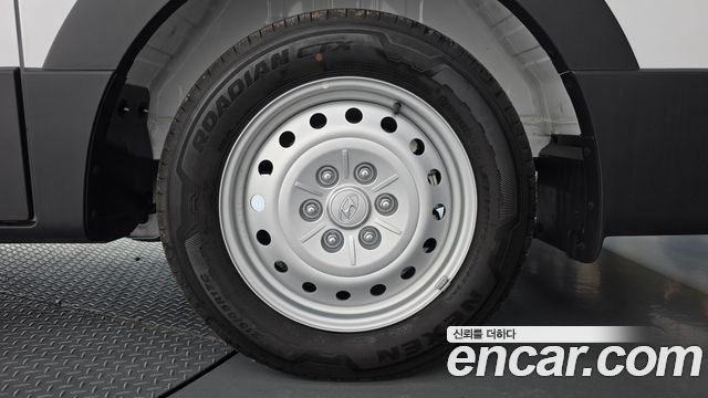Hyundai ST1 Cargo Premium 2025 — фото 21