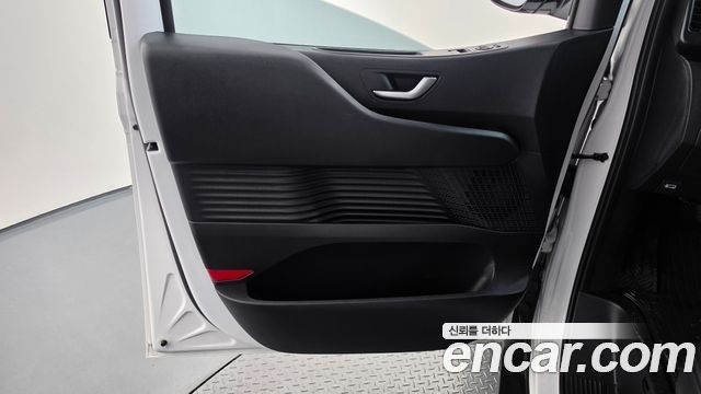 Hyundai ST1 Cargo Premium 2025 — фото 24
