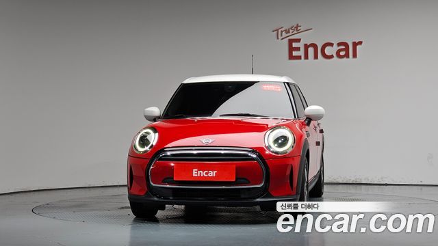 MINI Cooper 5Door Classic Third Generation 2023 — фото 3