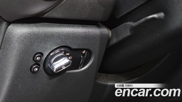 MINI Cooper D 5Door Mid 3rd 2017 — фото 14