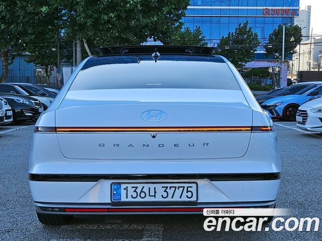 Hyundai Grandeur (GN7) 2,5 Gasoline 2WD Exclusive 2023 — фото 4