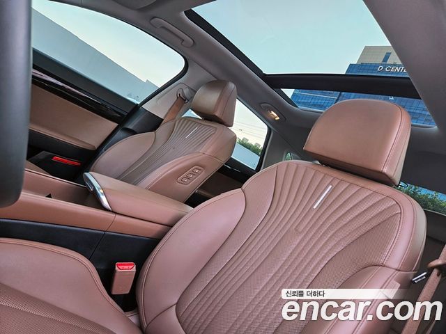 Hyundai Grandeur (GN7) 2,5 Gasoline 2WD Exclusive 2023 — фото 19