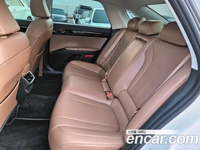 Hyundai Grandeur (GN7) 2,5 Gasoline 2WD Exclusive 2023 — фото 21