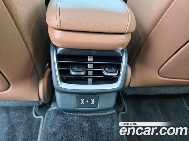 Hyundai Grandeur (GN7) 2,5 Gasoline 2WD Exclusive 2023 — фото 22