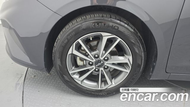 Kia K3 (II) 1.6 Prestige 2023 — фото 5