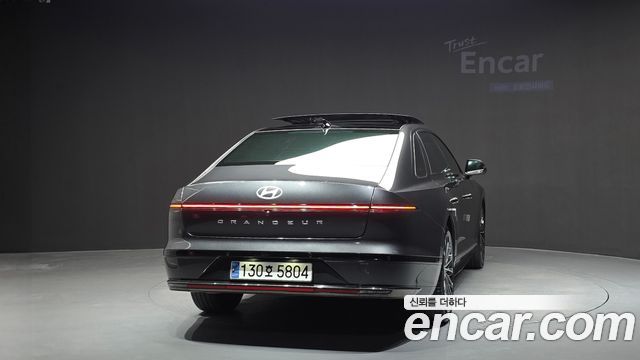 Hyundai Grandeur Hybrid (GN7) Calligraphy 2023 — фото 4