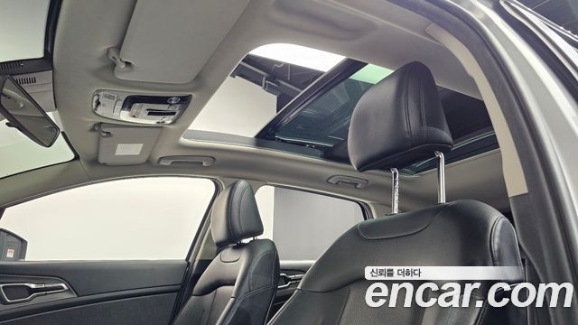 Kia Sportage (V) Gasoline 1.6 Turbo 2WD Prestige 2022 — фото 18