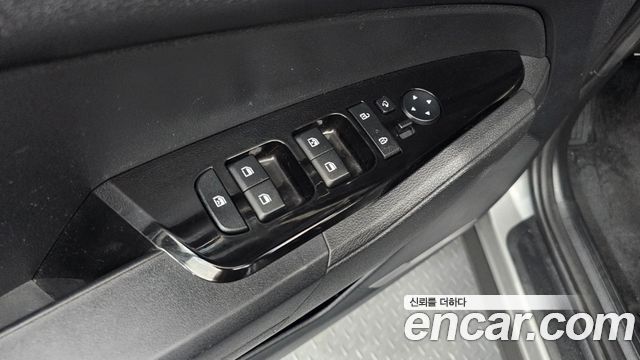 Kia Sportage (V) Gasoline 1.6 Turbo 2WD Prestige 2022 — фото 27