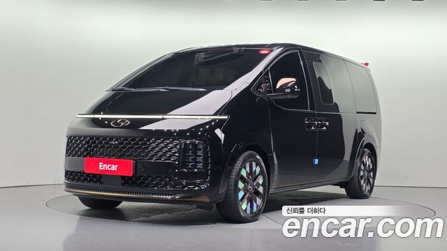 Hyundai Staria L3.5 Lounge 7-Seater Inspiration 2022 — фото 1