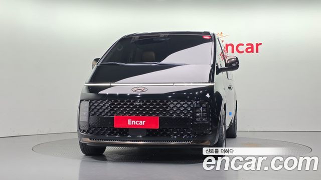 Hyundai Staria L3.5 Lounge 7-Seater Inspiration 2022 — фото 3