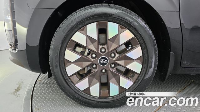 Hyundai Staria L3.5 Lounge 7-Seater Inspiration 2022 — фото 5