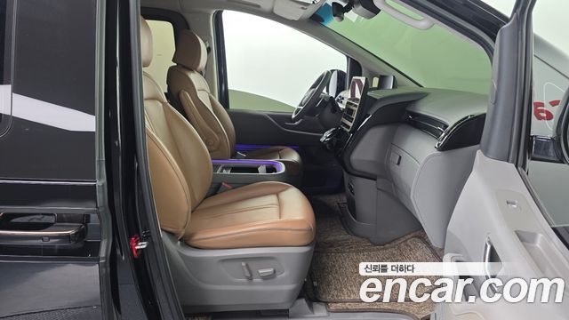 Hyundai Staria L3.5 Lounge 7-Seater Inspiration 2022 — фото 10
