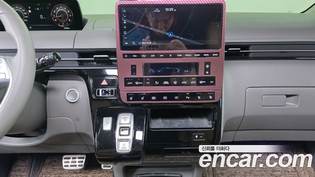 Hyundai Staria L3.5 Lounge 7-Seater Inspiration 2022 — фото 15