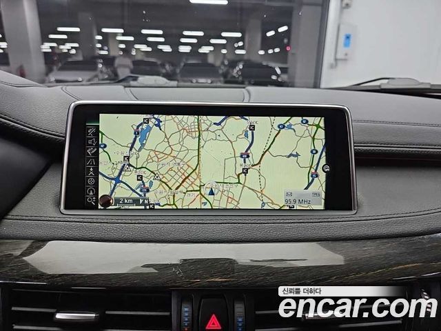 BMW X6 (F16) xDrive 30d 2016 — фото 19