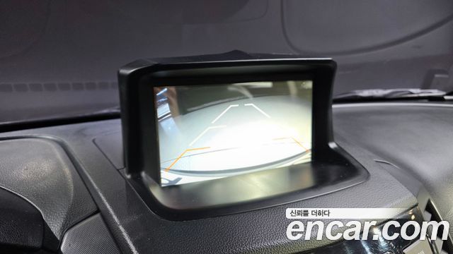 KG Mobility (SsangYong) Tivoli Diesel LX 2WD 2017 — фото 15