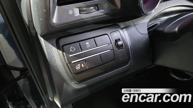 KG Mobility (SsangYong) Tivoli Diesel LX 2WD 2017 — фото 19