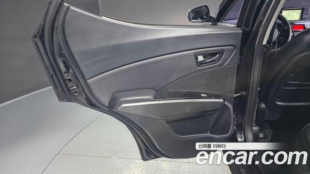 KG Mobility (SsangYong) Tivoli Diesel LX 2WD 2017 — фото 25