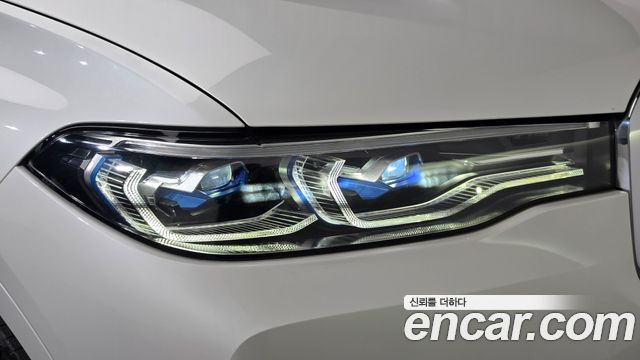 BMW X7 (G07) xDrive 40i Design Pure Excellence 7-Seater 2021 — фото 22