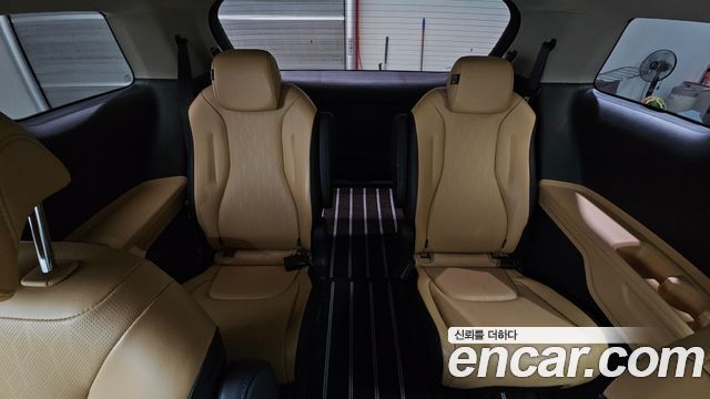 Kia Carnival (IV) Diesel 9-Seater Prestige 2023 — фото 12