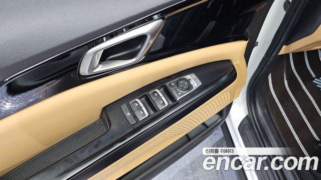 Kia Carnival (IV) Diesel 9-Seater Prestige 2023 — фото 13